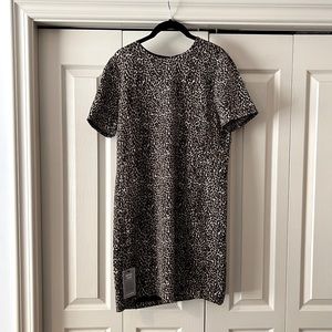 Le Chateau short sleeved leopard dress